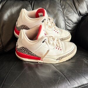 Nike Men's White and Red Athletic Shoes with Elephant Print